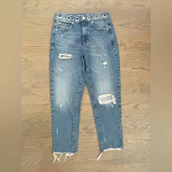 Garage Denim Mom Jean Distressed women’s size 7 28 - Picture 1 of 6